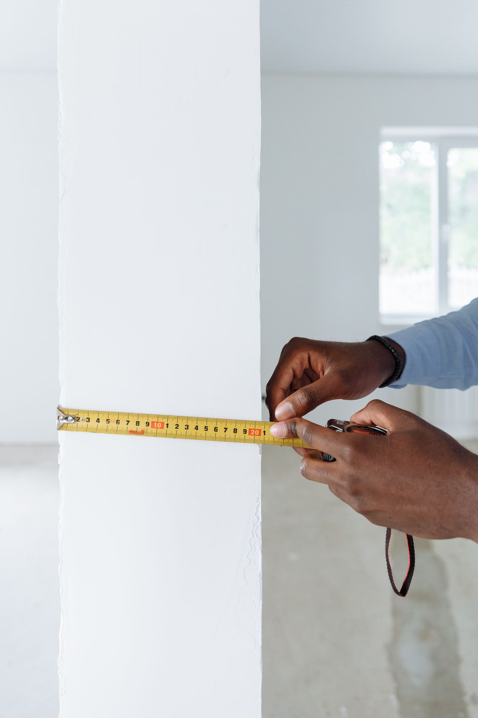 Wall measurement for built-in cabinet planning